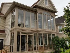 Balcony enclosure
